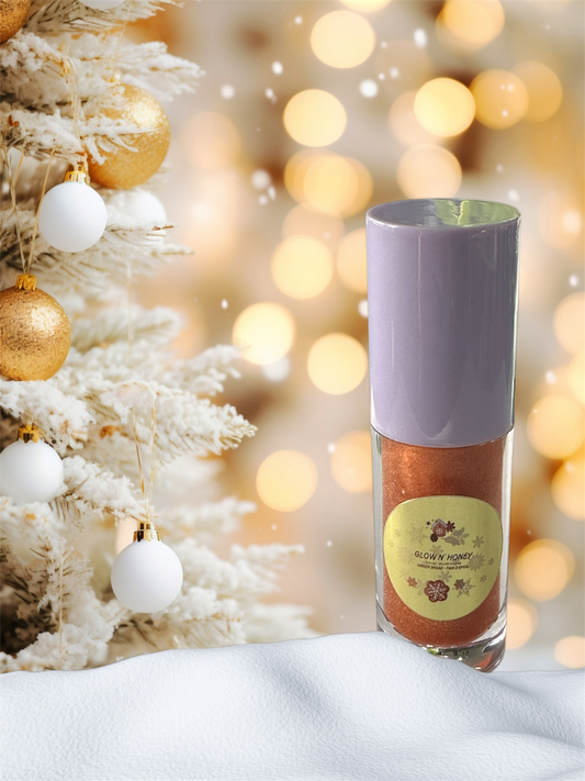 Gingerbread Man: Vegan Lip Gloss with Jojoba Oil for Soft, Glossy Lips